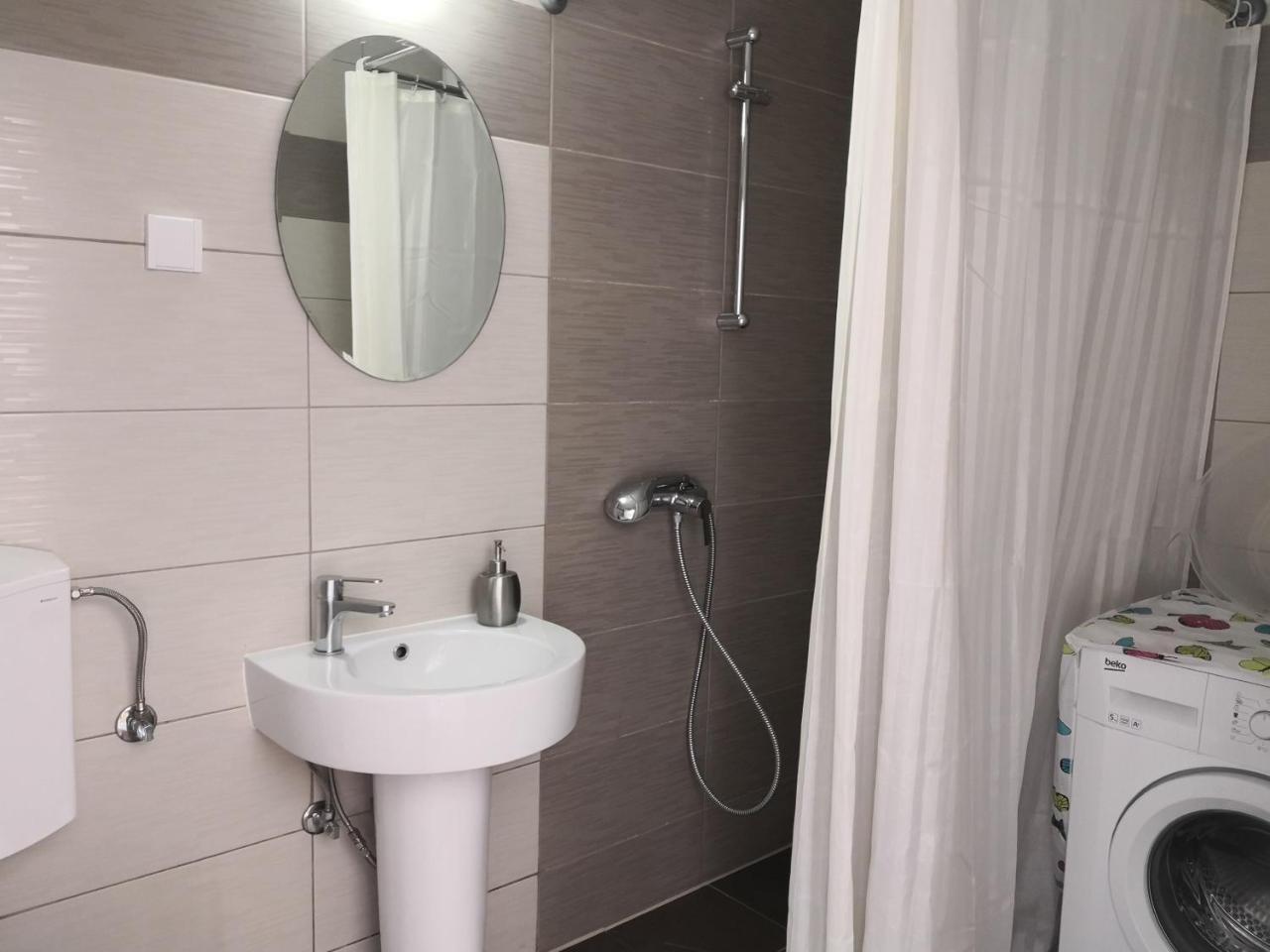 Apartments Montenegrina Улцинь Экстерьер фото